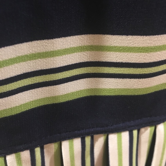 Tres Chic Skirt - Picture 5 of 6